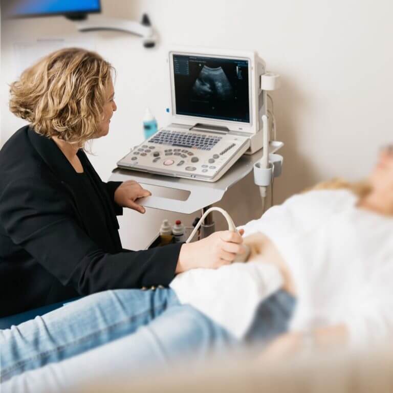 Dr Victoria Nisenblat Adelaide Fertility Specialist